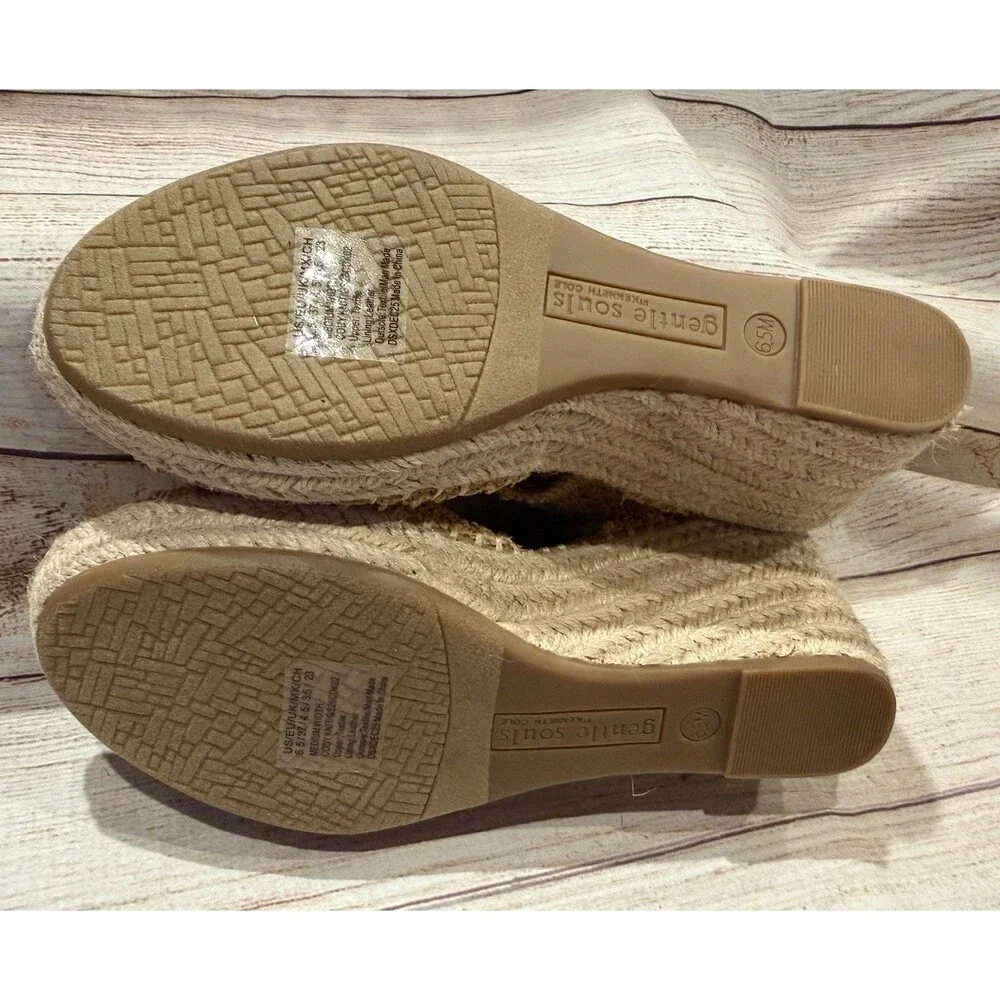 Gentle Souls By Kenneth Cole Women's Cody Knit Round Toe Wedge Sandals Size 6.5